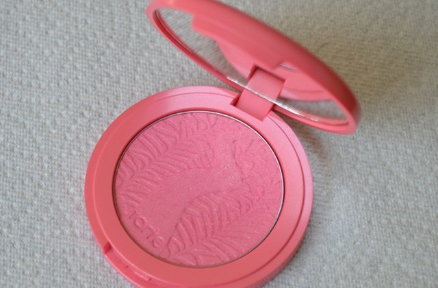 TarteAmazonian Clay 12-hour Blush in Fearless