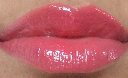 faces_glam_on_lip_gloss_zing_pink_swatches__1_