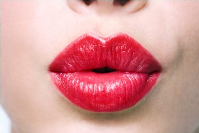 ten_tips_for_wearing_red_lipstick__2_