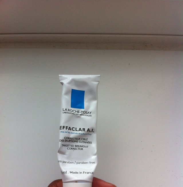 La Roche-Posay Effaclar AI Targeted Breakout Corrector Review