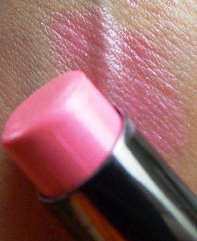 Lakme Absolute Gloss Addict in Candy Pink