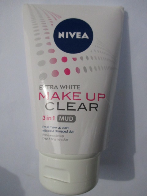 Nivea Extra White Make Up Clear 3 in 1 Mud  (1)