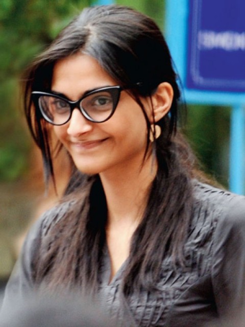 Bollywood Divas Who Rock The Nerdy Glasses Trend