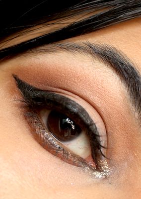 Dolce Gabbana Eyeshadow quad desert eye makeup look