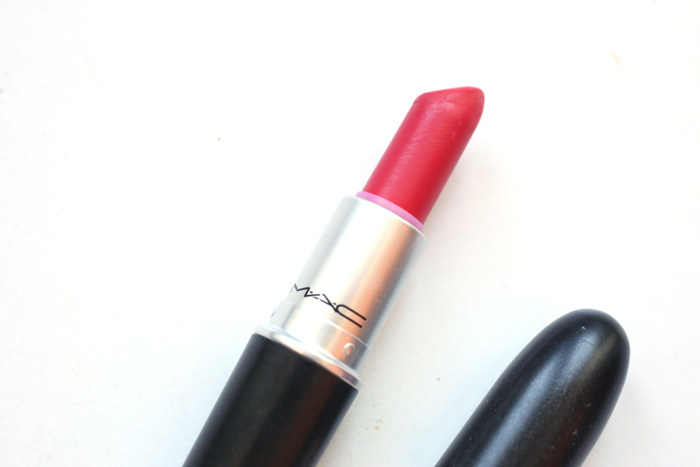 mac-lipstick-relentlessly-red