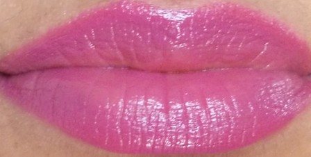 revlon_super_lustrous_lipstick_berry_couture__11_