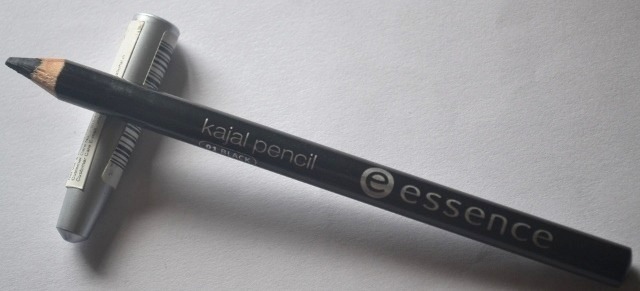 Essence Kajal Pencil Black Review (5)