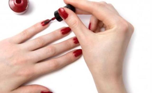 Quick Tips to Stop Your Nails from Breaking