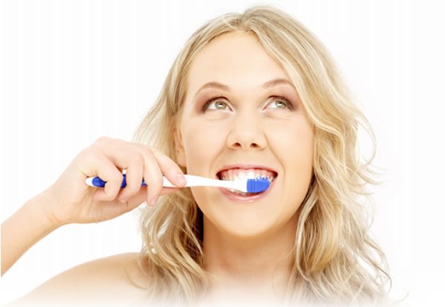 Teeth_Whitening___Causes_and_Cures_for_Yellow_Teeth_3