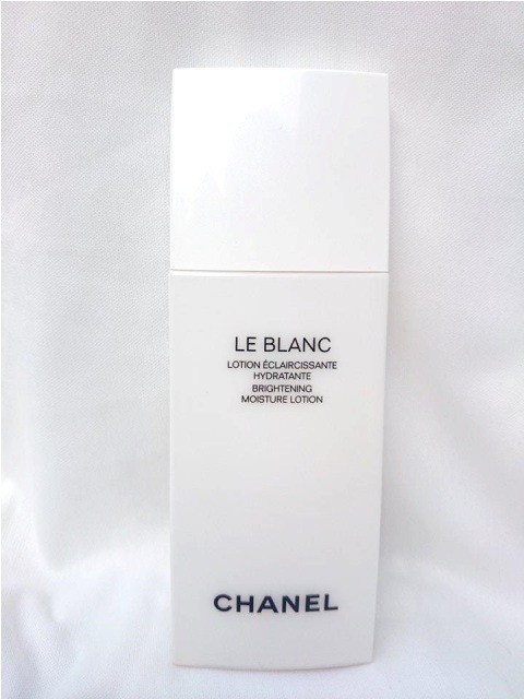Chanel_Le_Blanc_Brightening_Moisture_Lotion__2_