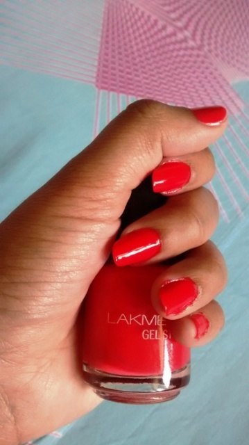 Lakme_Absolute_Gel_Stylist_Nail_Paint_Coral_Rush__6_
