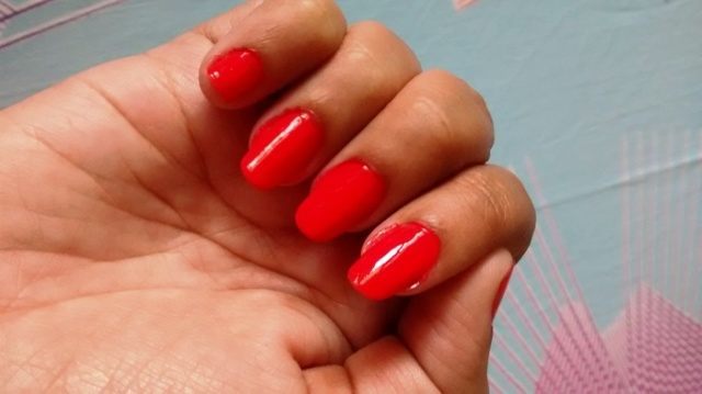 Lakme_Absolute_Gel_Stylist_Nail_Paint_Coral_Rush__7_