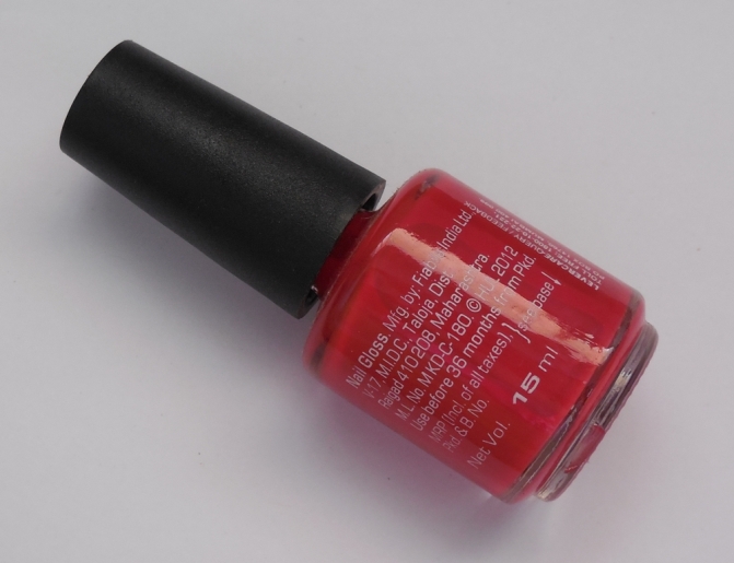 Lakme Absolute Gel Stylist Nail Paint – Tomato Tango Review