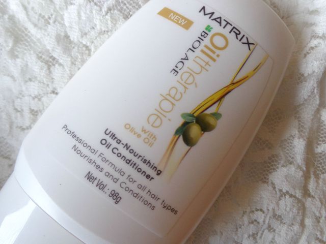 Matrix Biolage Oil Therapie Ultra Nourishing Oil Conditioner Is a Cream Bath For Your Hair! 1