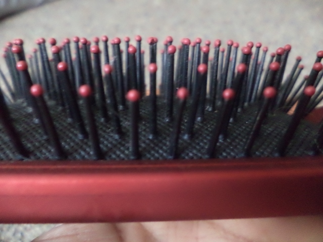 With Revlon Signature Paddle Hair Brush You Can Brush Your Way To Smooth Hair 2