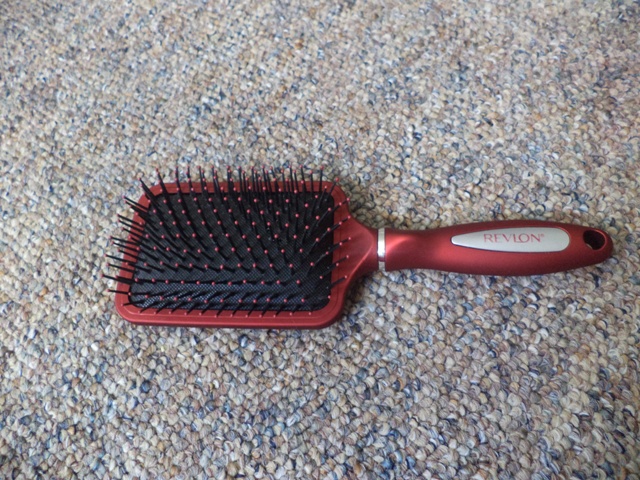 With Revlon Signature Paddle Hair Brush You Can Brush Your Way To Smooth Hair 1