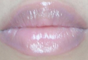too_faced_sex_pot_lip_gloss_swatches__1_