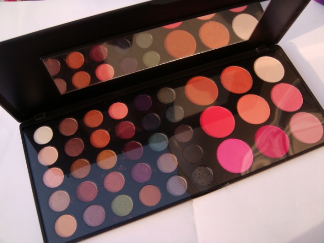 BH Cosmetics 39 Color Special Occasion Palette Is A Perfect Palette For Every Occasion 3