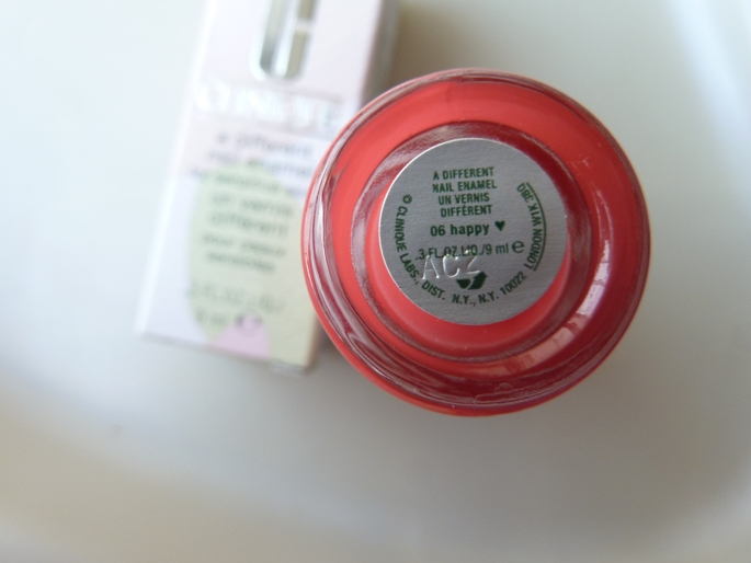 Clinique A Different Nail Enamel in Happy