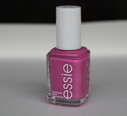 Essie Nail Lacquer in Madison Ave-hue Is Not Worth Its Price 3