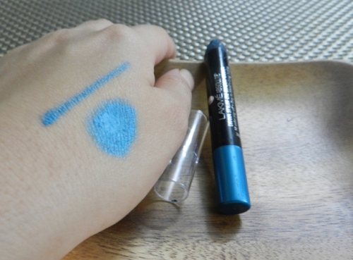 Lakme Absolute Drama Stylist Eye shadow Crayon – Turquoise Makes Your Eyes Pop With Color! 3