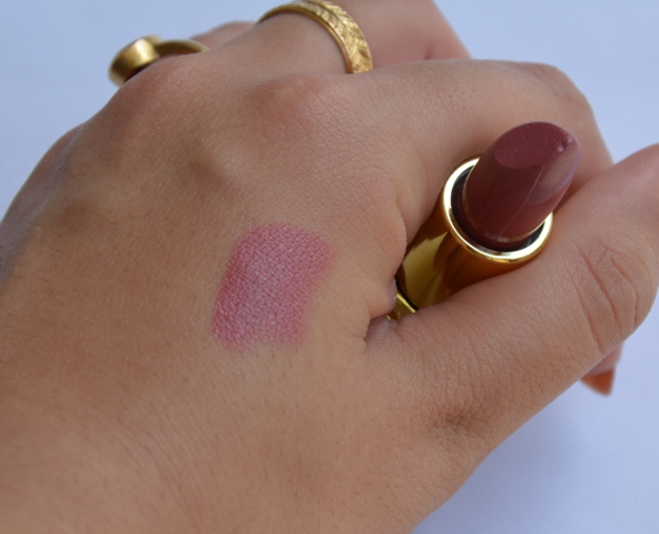 Lotus_Herbals_Pure_Colours_Lipstick_in_Orchid_Kiss__645__For_Classy_Kissable_Lips__3