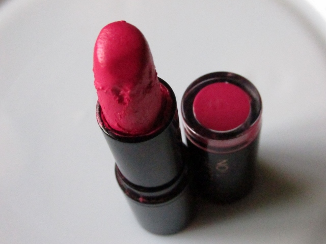 Makeup Revolution Amazing Lipstick