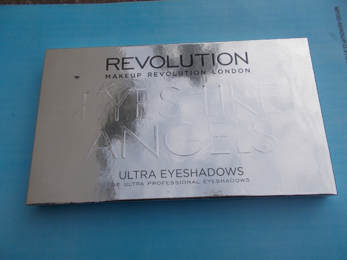 Makeup Revolution Ultra Eyeshadows Eyes Like Angels Palette