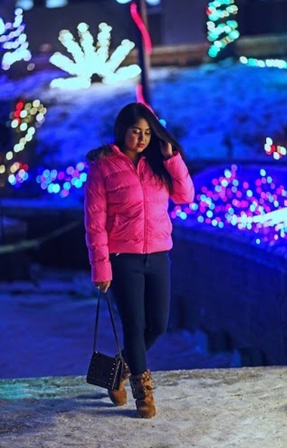 Outfit_of_the_Day_Pink_Puffer_Jacket_with_Furlined_Snow_Boots__5_