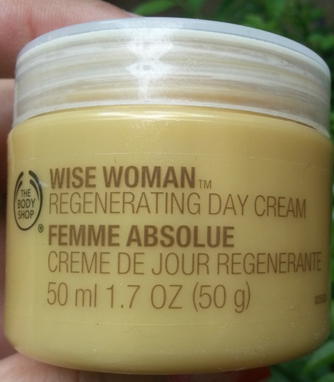 The Body Shop Wise Woman Regenerating Day Cream  (2)