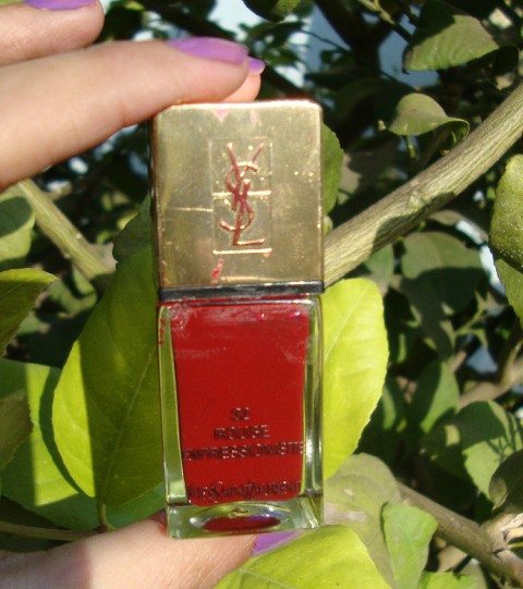 YSL Rouge Expressioniste Nail Paint No. 32 Is A Perfect Bridal Red Nail Color 3