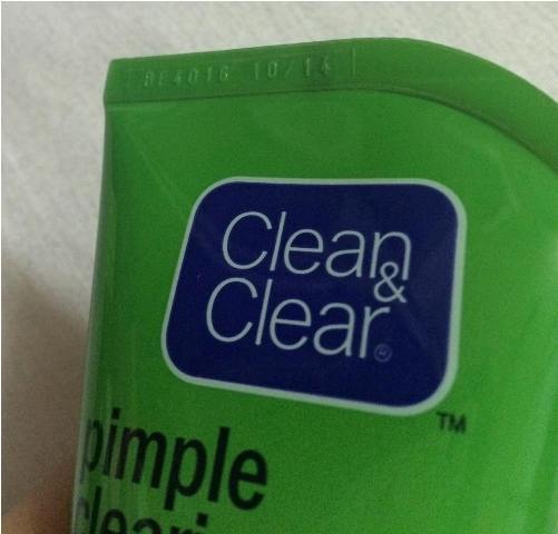 Clean & Clear Neem and Lemon Pimple Clearing Face Wash (5)