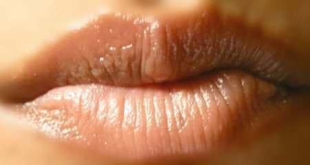 Eva Fresh Lips Rose Moisturising Coloured Lip Balm Review