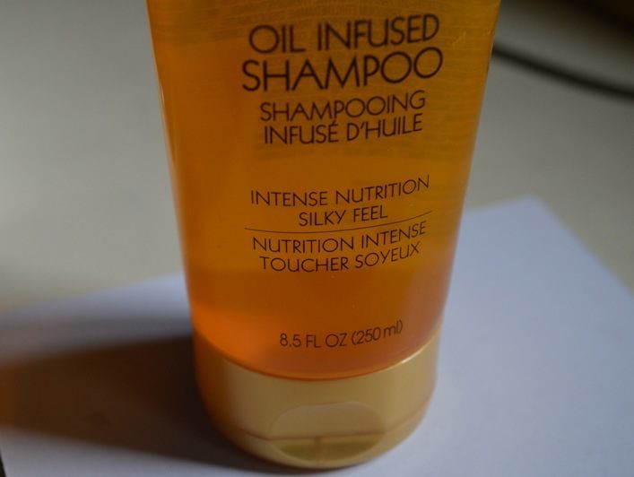 L'Oreal Oleo Therapy Sulfate-Free System Oil Infused Shampoo
