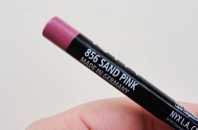 NYX Slim Lip Pencil in Sand Pink (5)
