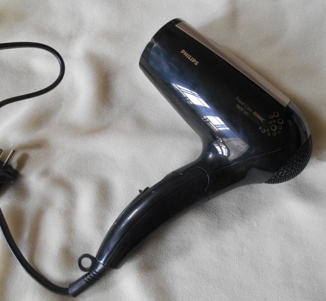 Philips HP4944 Travel Hair Dryer with Ionic Care