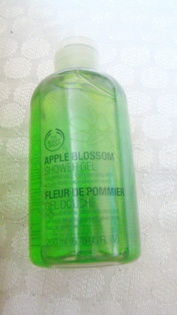 The Body Shop Apple Blossom Shower Gel  (2)
