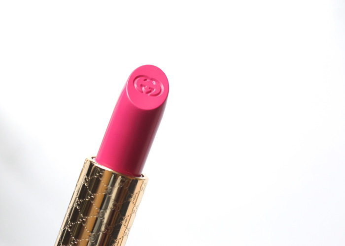 gucci luxurious lipstick begonia review, swatch