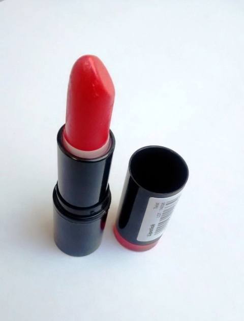 makeup revolution london twist amazing lipstick (3)