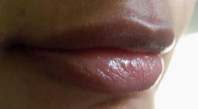 Estee Lauder Pure Color High Gloss in Bare Glow (5)swatch
