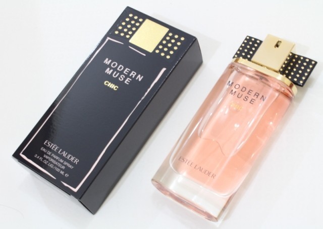 Estee Lauder Modern Muse Chic Eau De Parfum Review (3)