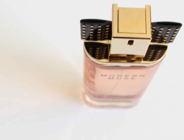 Estee Lauder Modern Muse Chic Eau De Parfum Review (6)