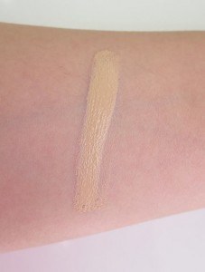 Hourglass Illusion Hyaluronic Skin Tint  (12)