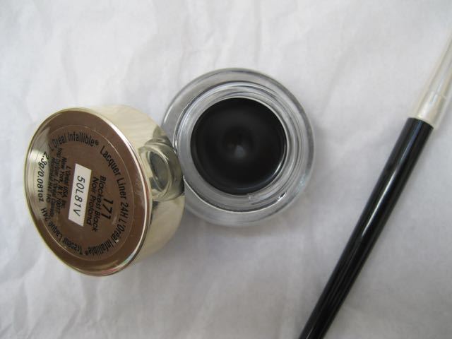 L'Oreal Infallible Gel Lacquer Liner 24 Hour Blackest Black Review