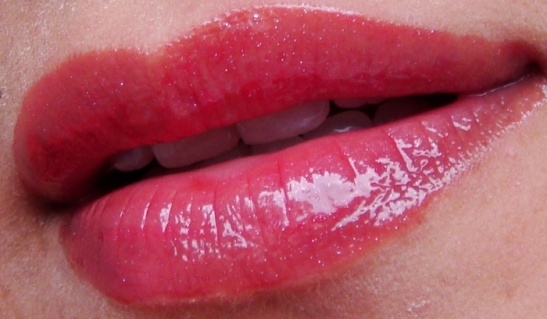 Makeup Revolution London Hot Amazing Lip Gloss Review