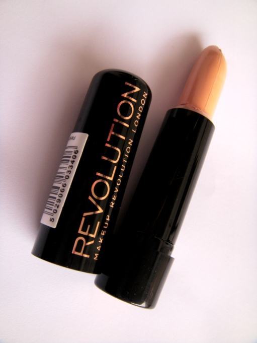 Makeup Revolution London The Matte Effect Cover and Conceal MC 03 Light Review