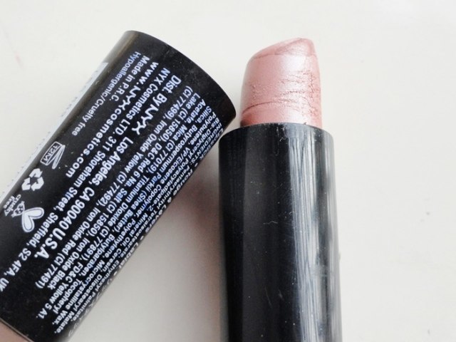 NYX Frosted Beige Round Lipstick Review (3)