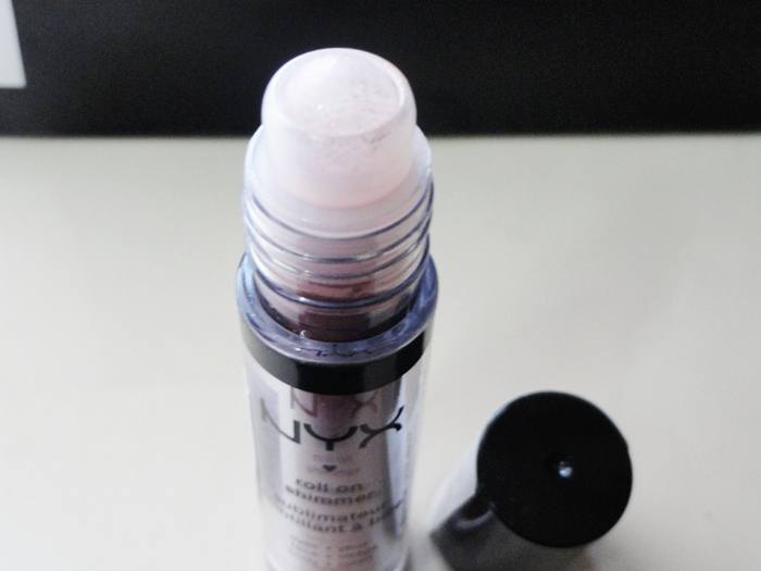 Nyx Roll on Shimmer Mauve Pink (1)