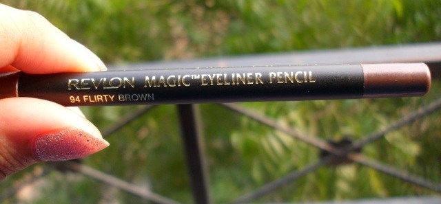 Revlon Flirty Brown Magic Eyeliner Pencil  (5)