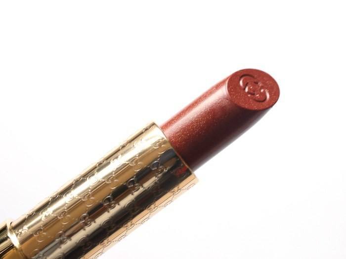 gucci-lipstick-iconic-bronze-4